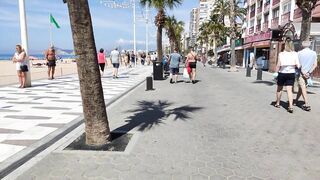 BENIDORM ???????? LEVANTE BEACH BARS MAY 2022 Costa Blanca Spain Walking Tour 4K