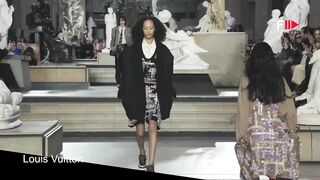 SELENA FORREST Best Model Moments FW 2022 - Fashion Channel