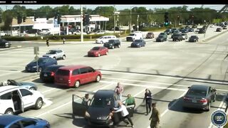 Video shows Good Samaritans rescuing unconscious driver in Boynton Beach, Florida