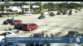 Good Samaritans help Boynton Beach driver who suffers medical episode