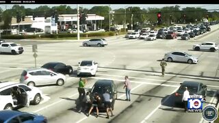 Good Samaritans help unconscious driver in Boynton Beach