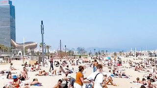 Barcelona beach walk / beach Barceloneta