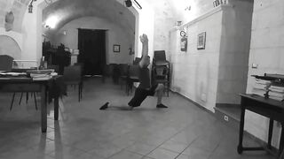 CONDITIONING: FRONT SPLIT  passive stretching  / SPACCATA SAGITTALE: stretching  passivo, asana YOGA