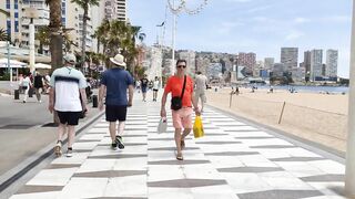 BENIDORM ???????? SUNNY LEVANTE BEACH MAY 2022 Costa Blanca SPAIN Walking 4K