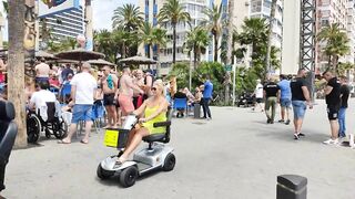 BENIDORM ???????? SUNNY LEVANTE BEACH MAY 2022 Costa Blanca SPAIN Walking 4K