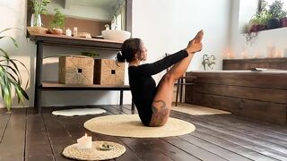 Spirituality Yoga & Gymnastics at Home with Thais