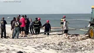 Sand hole at New Jersey beach collapses on siblings