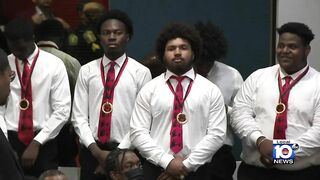 5000 Role Models of Excellence Program honors Miami-Dade County Public Schools students