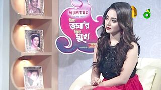 কোনো আর্টিস্ট চায় না তাকে অশ্লীল দেখাক | Nipun Akter | Celebrity Talk Show | DeshTV