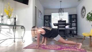 YOGA HIP FLOW