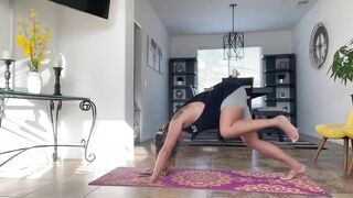 YOGA HIP FLOW