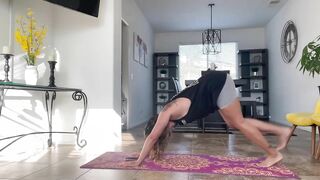 YOGA HIP FLOW