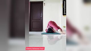 Parsva Halasana Asana #monafitnesst #halasana#hathayoga #parsvahalasana#legsworkout #stretching#fit