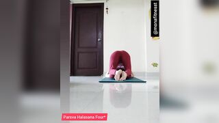 Parsva Halasana Asana #monafitnesst #halasana#hathayoga #parsvahalasana#legsworkout #stretching#fit