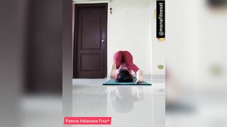 Parsva Halasana Asana #monafitnesst #halasana#hathayoga #parsvahalasana#legsworkout #stretching#fit