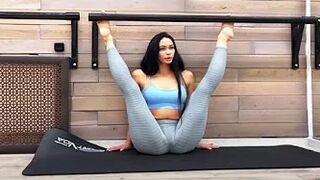 Yoga Flexibility Exercises - Yoga and Contortion - Yoga Total Body Stretch