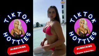 Twerk TikTok Challenge | Boom Boom TikTok | TODAY IN THE POOL #Shorts #Twerk ????????????????️????️