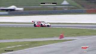 HIGHLIGHTS | Sepang Race 2 | Fanatec GT World Challenge AWS Powered by AWS