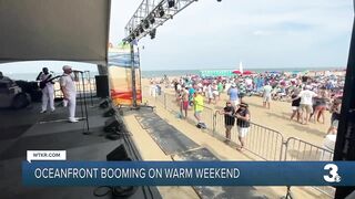 Beach Music Cruise-In draws thousands to the Oceanfront