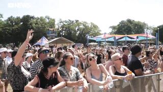 Thousands flock to Darwin's Mindil Beach for Bass in the Grass | ABC News