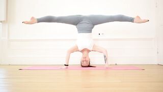 Handstand exercise with Split and Oversplit | Stretching | Gymnastics | Contortion | Yoga | Flex |