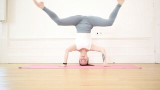 Handstand exercise with Split and Oversplit | Stretching | Gymnastics | Contortion | Yoga | Flex |