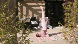 Yoga Art and Stretching | Morning yoga | Yoga for beginners