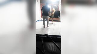 Peregangan tubuh bagian bawah untuk stretching dan splits untuk tendangan/kicks tinggi Taekwondo