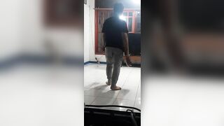 Peregangan tubuh bagian bawah untuk stretching dan splits untuk tendangan/kicks tinggi Taekwondo