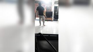 Peregangan tubuh bagian bawah untuk stretching dan splits untuk tendangan/kicks tinggi Taekwondo