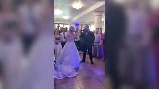 Il karaoke al matrimonio - Aspettative Vs Realtà | TikTok MomoeKika