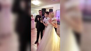 Il karaoke al matrimonio - Aspettative Vs Realtà | TikTok MomoeKika