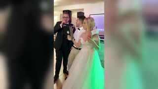 Il karaoke al matrimonio - Aspettative Vs Realtà | TikTok MomoeKika