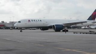 Memorial Day weekend travel expected to be busy, as Delta announces flight cuts this summer