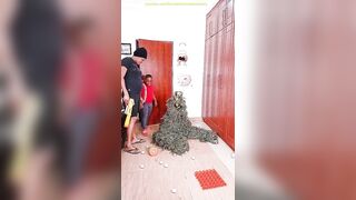 Bushman Prank troublemaker Must Watch New Comedy Funny video 2022 ???? family the honest comedy 43 wala