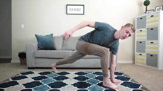 5 Must Try Stretches For Beginners