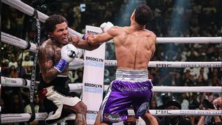 Gervonta Davis KO's Rolando "Rolly" Romero in RD6