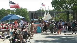 Beachgoers return to Orchard Beach for Memorial Day Weekend