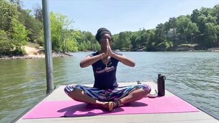 YOGA GRATITUDE FLOW | MORNING STRETCHING | WATER MEDTITATION