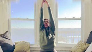 Do these 4 feel good Stretches everyday | Morning Routine