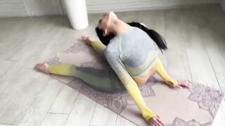 Daily stretching and hot yoga part 5 #yoga #contortion #stretching