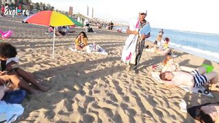 Beach walk / Walking Tour playa la barceloneta Barcelona / Spain