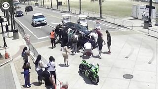 Onlookers and police band together to save motorcyclist trapped underneath car in Myrtle Beach