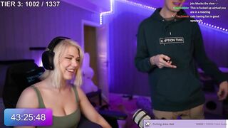 Wirtual ditched his editors to be on her stream...