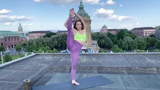 Splits and Oversplits | Stretching Legs | Yoga and Flexibillity | contortion time #contortion #yoga