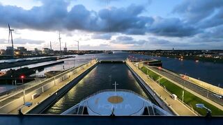 Celebrity Silhouette - Ijmuiden Sealock May 2022