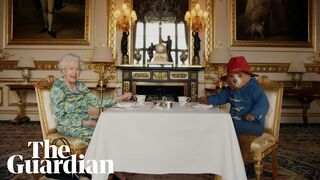 Paddington Bear joins the Queen for afternoon tea at Buckingham Palace