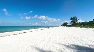 Monday Morning at the Beach in North Naples, FL 06.06.22