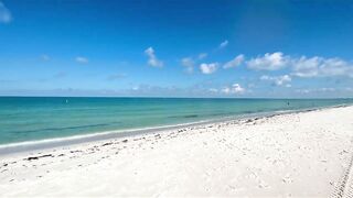 Monday Morning at the Beach in North Naples, FL 06.06.22