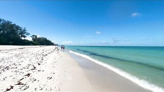 Monday Morning at the Beach in North Naples, FL 06.06.22